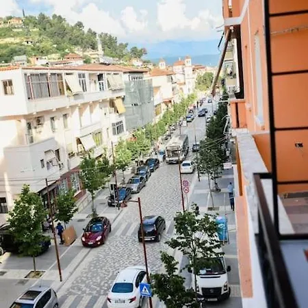 Claire's Cosy Flat شقة *